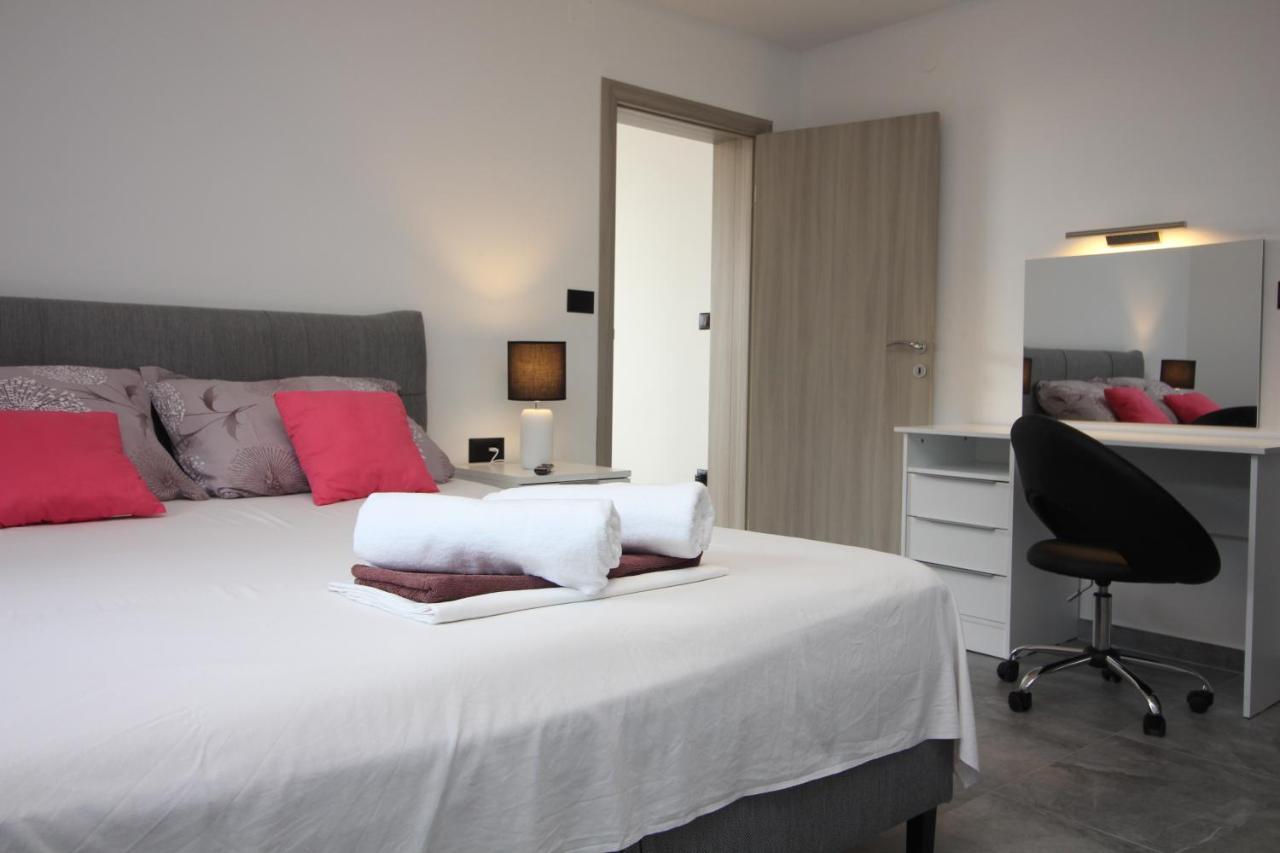 Apartments Toni Primošten Zewnętrze zdjęcie